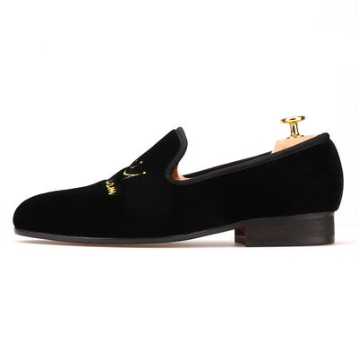 Đỏ Bottom Mens Velvet Loafers cao su Outsole Màu tùy chỉnh cho doanh nghiệp