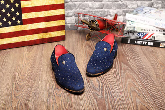Slip On Men's Casual Shoes Màu xanh / Đen tùy chỉnh với nhang kim loại