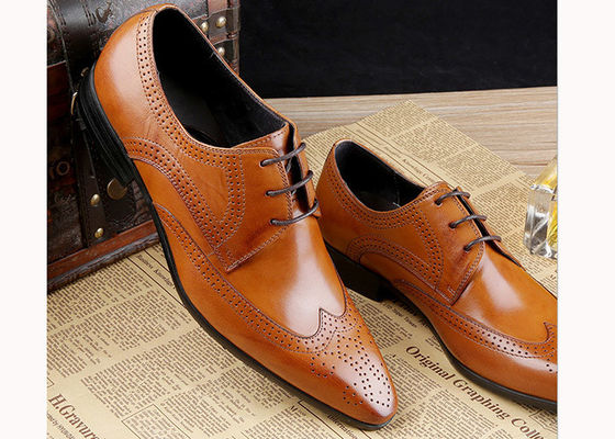 Chạy giày đàn ông Oxford Brogue da bò chân chân đơn giản giày đàn ông cổ điển