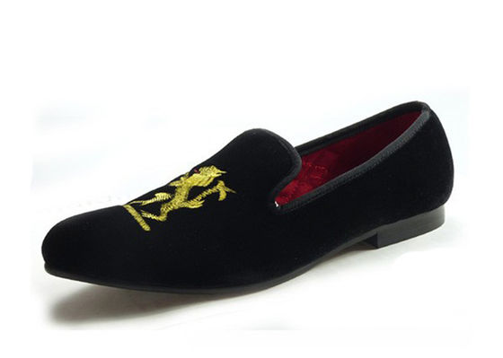 Sư tử thêu đàn ông Velvet Loafers làm bằng tay đàn ông Black Velvet Giày dép cho đám cưới