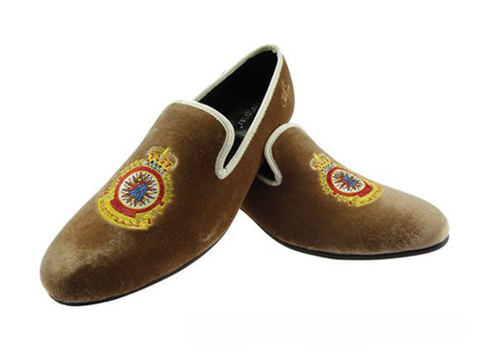 Màu vàng Hoàng gia Màu vàng của đàn ông Loafers da, Hoàng gia thêu đàn ông Loafers thông thường