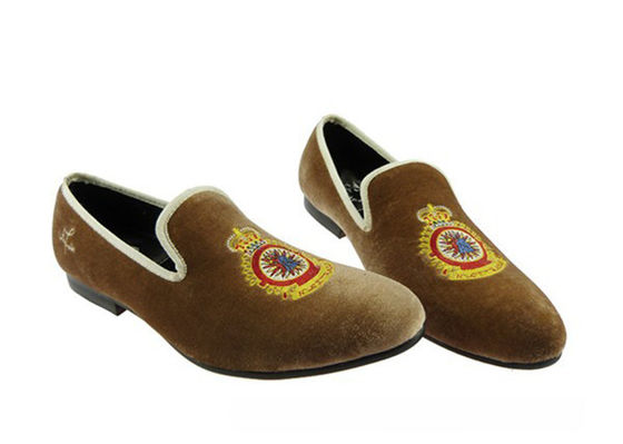 Màu vàng Hoàng gia Màu vàng của đàn ông Loafers da, Hoàng gia thêu đàn ông Loafers thông thường