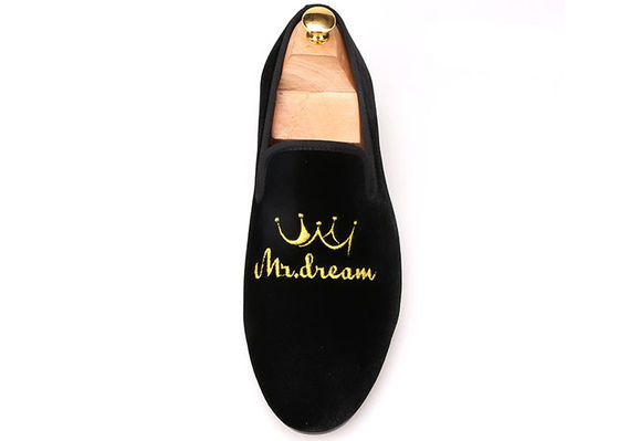 Giày dép nam Đàn ông Velvet Loafers Phong thêu OEM Giày đơn giản phẳng cho bữa tiệc