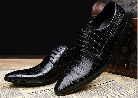 Thiết kế nổi bật Mens Patent giày da giày giày giày đen