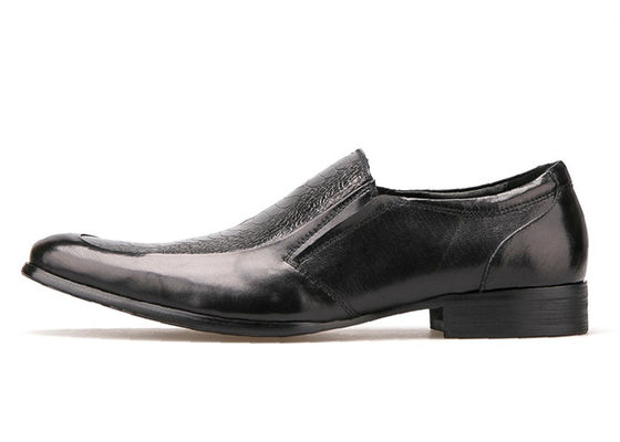 Đàn ông bền mặc trang phục trang trọng Giày mùa xuân / mùa thu thoải mái Đàn ông đen Slip On Giày