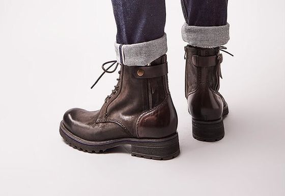 Kích thước bình thường Đàn ông màu nâu Chelsea giày dép Full Grain da cao trên giày bình thường