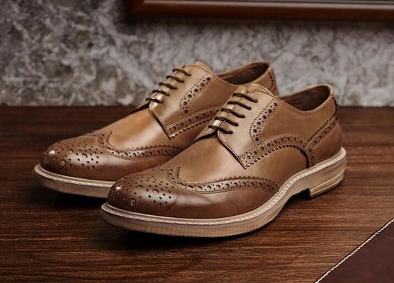 Giày da được làm bằng tay cho đàn ông, Giày da chuyên dụng cho đàn ông, Giày quần áo màu nâu