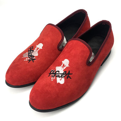 Red Mens Velvet Loafers Skull Style Custom Mens Flat Casual Shoes Sample Có sẵn