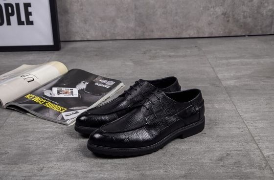 Đen Slip trên Round Toe Đàn ông trang phục trang trọng Giày mùa xuân / mùa thu thoải mái