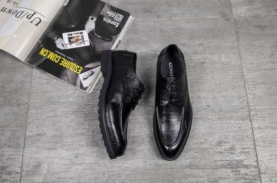 Đen Slip trên Round Toe Đàn ông trang phục trang trọng Giày mùa xuân / mùa thu thoải mái