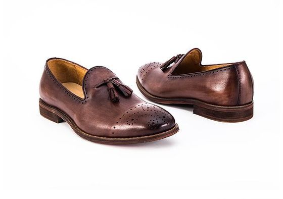Mùa hè màu nâu Mens Loafers da Giày trượt trên Brogue Tassel Loafers